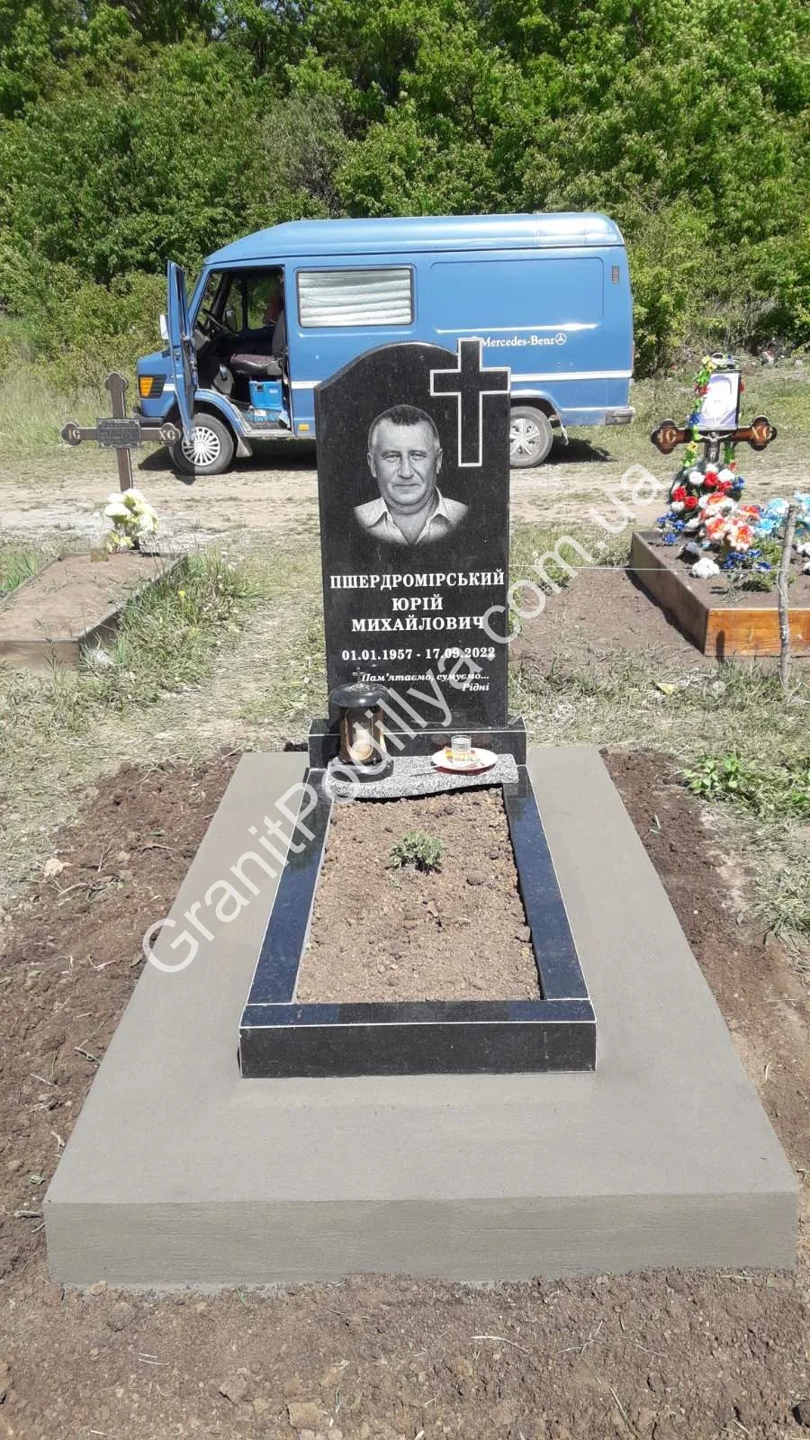 Одинарний пам'ятник з граніту - Кам'янець-Подільський | GranitPodillya